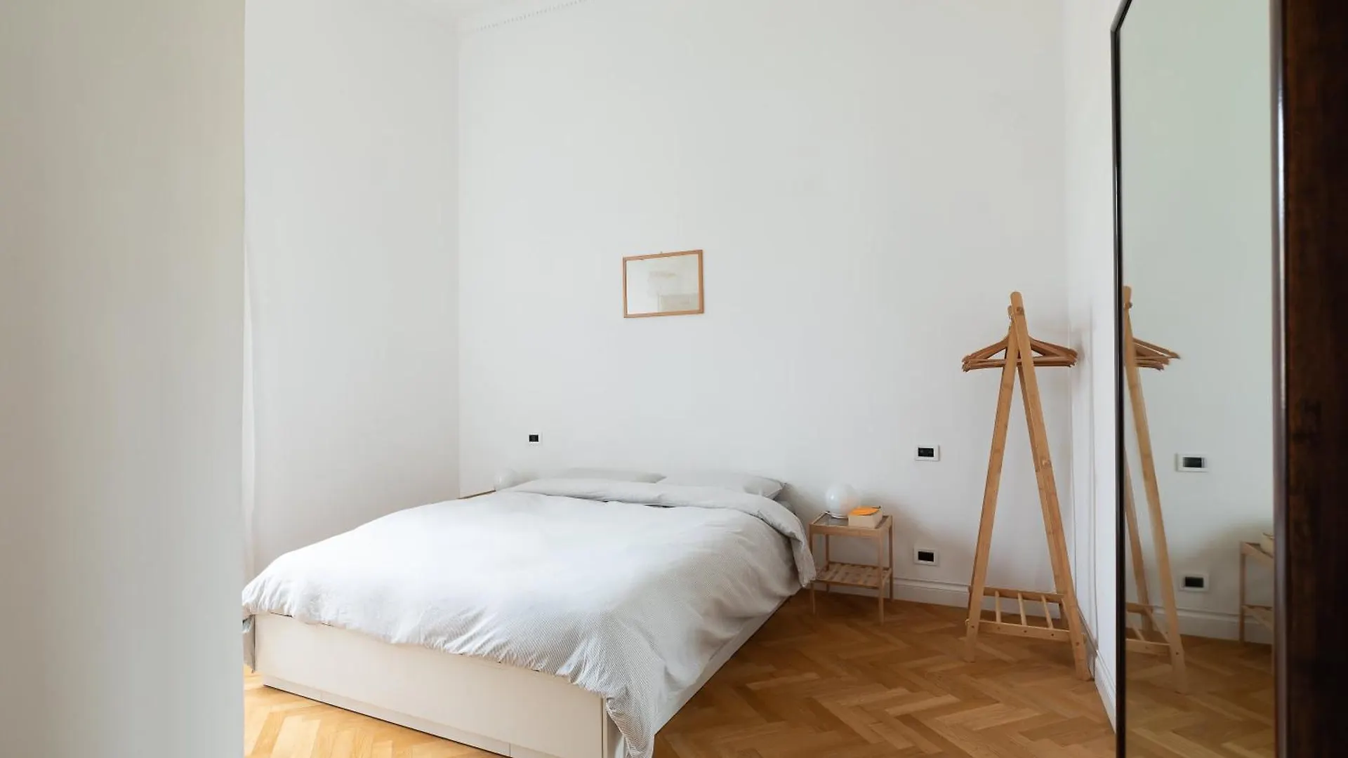 Colosseum Bright Apartment By Romeloft